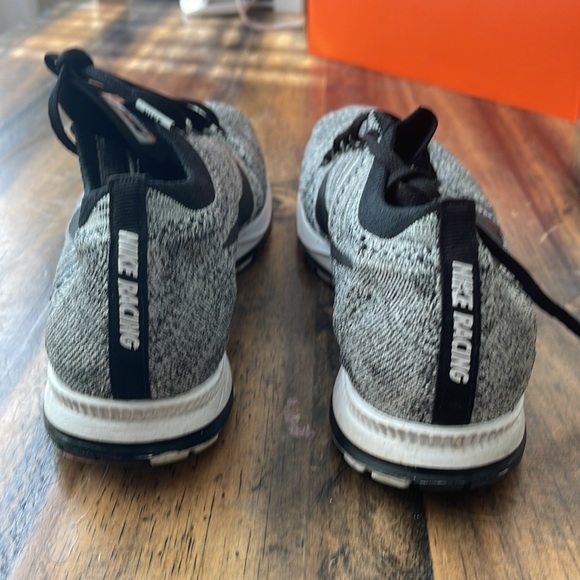 Nike Flyknit Streak Oreo - Picture 3 of 7